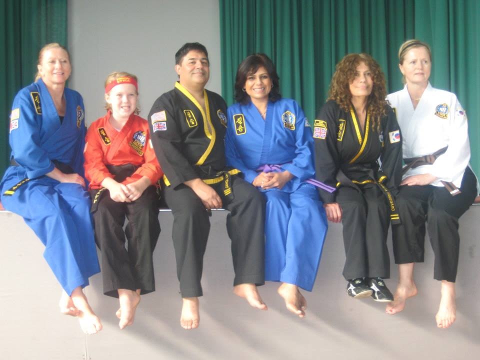 Photo of instructors and students relaxing